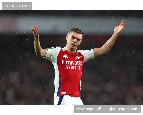 阿森纳特罗萨德轻巧挑射实现反超